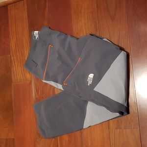 Northface Pants 34 x 30 in excellent condition only worned 2 times.